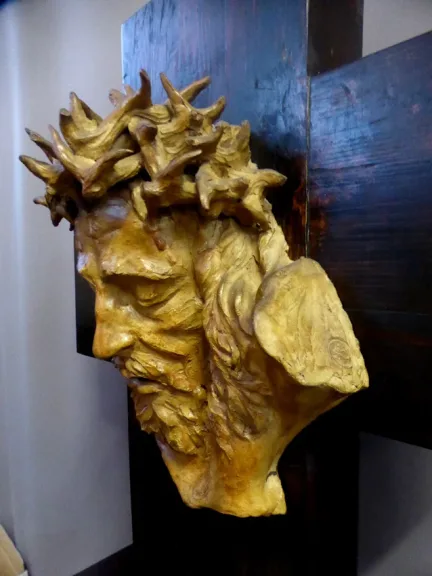 AARDEWERK HOOFD VAN CHRISTUS DOOR ALBERT FIGAY