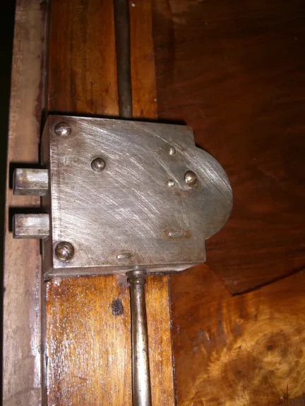Provençaalse kast, walnoot. 18e