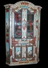 18. C ARTE POVERA ECKSCHRANK