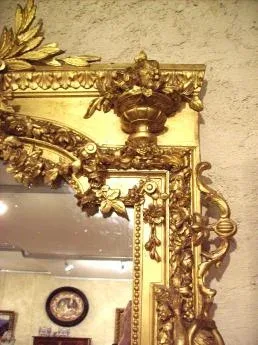 Grand miroir "Blason aux lions et couronne comtale" - Cariatides  XIX ème siècle