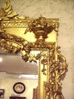 Grand miroir "Blason aux lions et couronne comtale" - Cariatides  XIX ème siècle