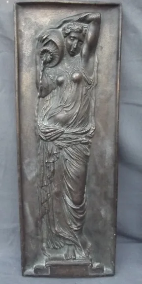Nach Jean Goujon (1510-1572) Basreliefs in Bronze-Nymphen des Unschuldigen Brunnens (Paris)