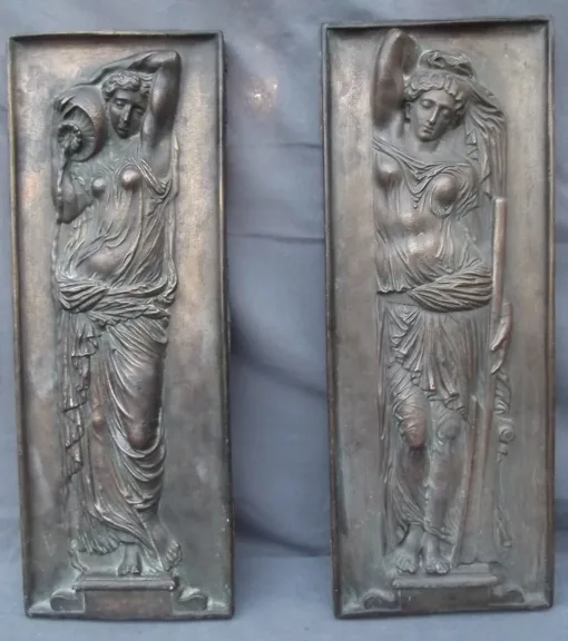 Nach Jean Goujon (1510-1572) Basreliefs in Bronze-Nymphen des Unschuldigen Brunnens (Paris)
