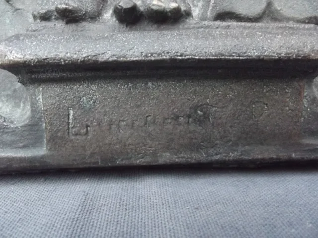 Volgens Jean Goujon (1510-1572) Bas-reliëfs in bronzen nimfen van de fontein van de onschuldigen (Parijs)