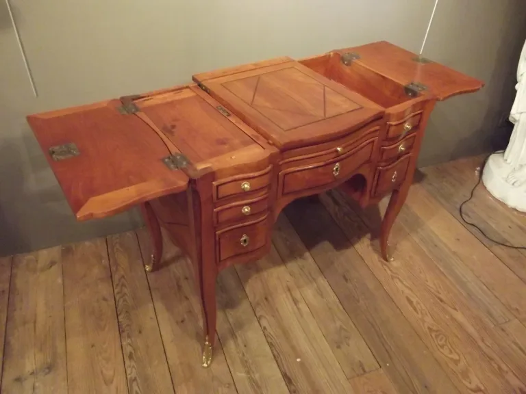 Toeletta XVIII secolo -Tempo di transizione - Legno naturale -