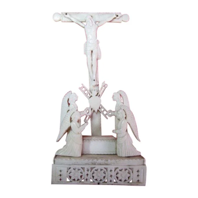 crucifix  Ancien sculpté Indo-Portugais  origine Goa  fin 18ème