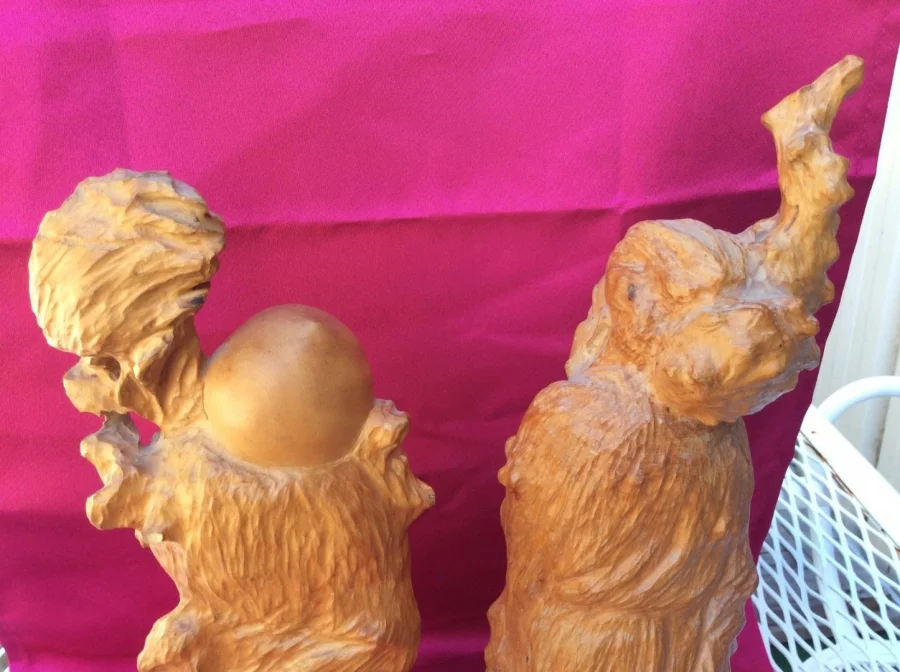 Paire de sages sculptés dans racine Chine  début XXème