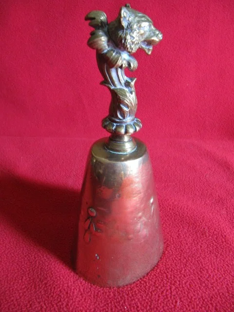 Cloche de table de chasse tête de loup en bronze 19ème