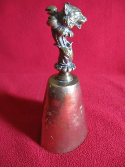 Cloche de table de chasse tête de loup en bronze 19ème