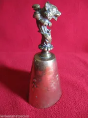 Cloche de table de chasse tête de loup en bronze 19ème