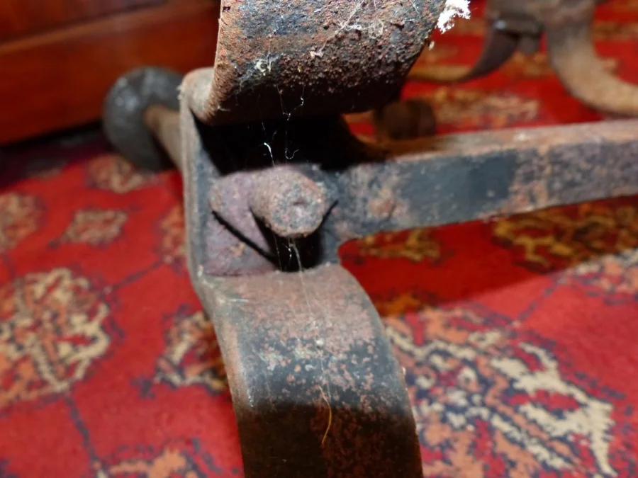 Paire de grand chenets ou landiers d'époque Louis XIV