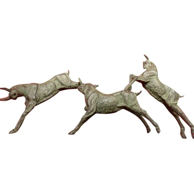 Groupe de 3 chèvres qui font la cabriole époque art déco en bronze signé "leducq"
