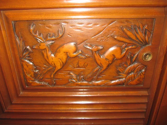 Buffet art déco 3 portes décor de chasse