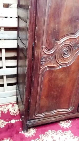Armoire style louis XIV en chêne  17ème