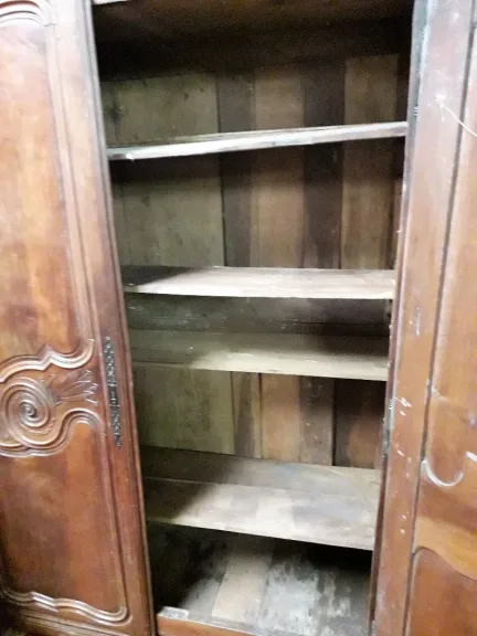 Armoire style louis XIV en chêne  17ème