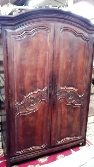 Armoire style louis XIV en chêne  17ème