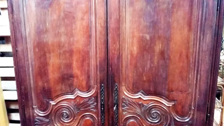 Armoire style louis XIV en chêne  17ème