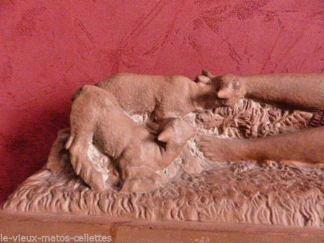 Sculpture en terre cuite Odalisque aux cabris de Georges GORI (XIX-XX)
