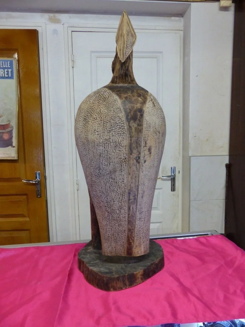 Sculpture Africaine d'un oiseau en bois début XXème