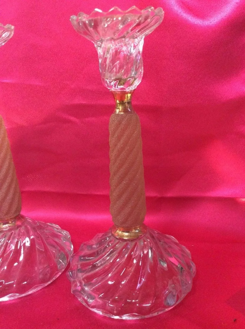 Paire de bougeoirs en verre signé de vallerysthal