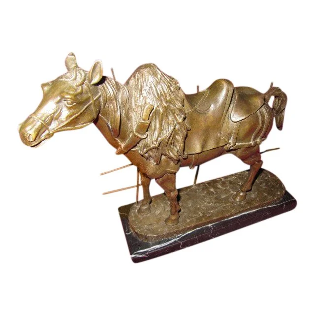 Cheval a la barrière en bronze sur socle en marbre milieu 20ème