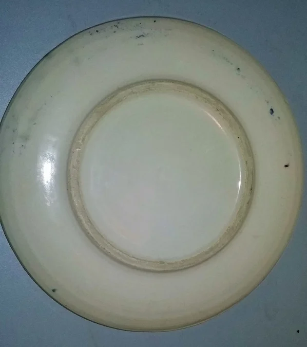 Assiette en faïence décor tête d'homme Cerennes Vallauris