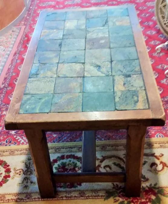 Table basse année 60 en hêtre et ardoise