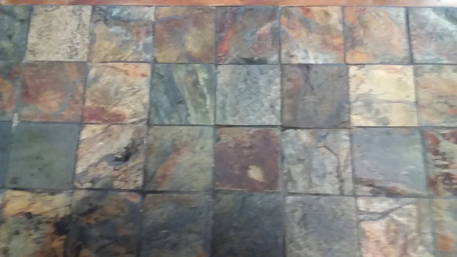 Table basse année 60 en hêtre et ardoise