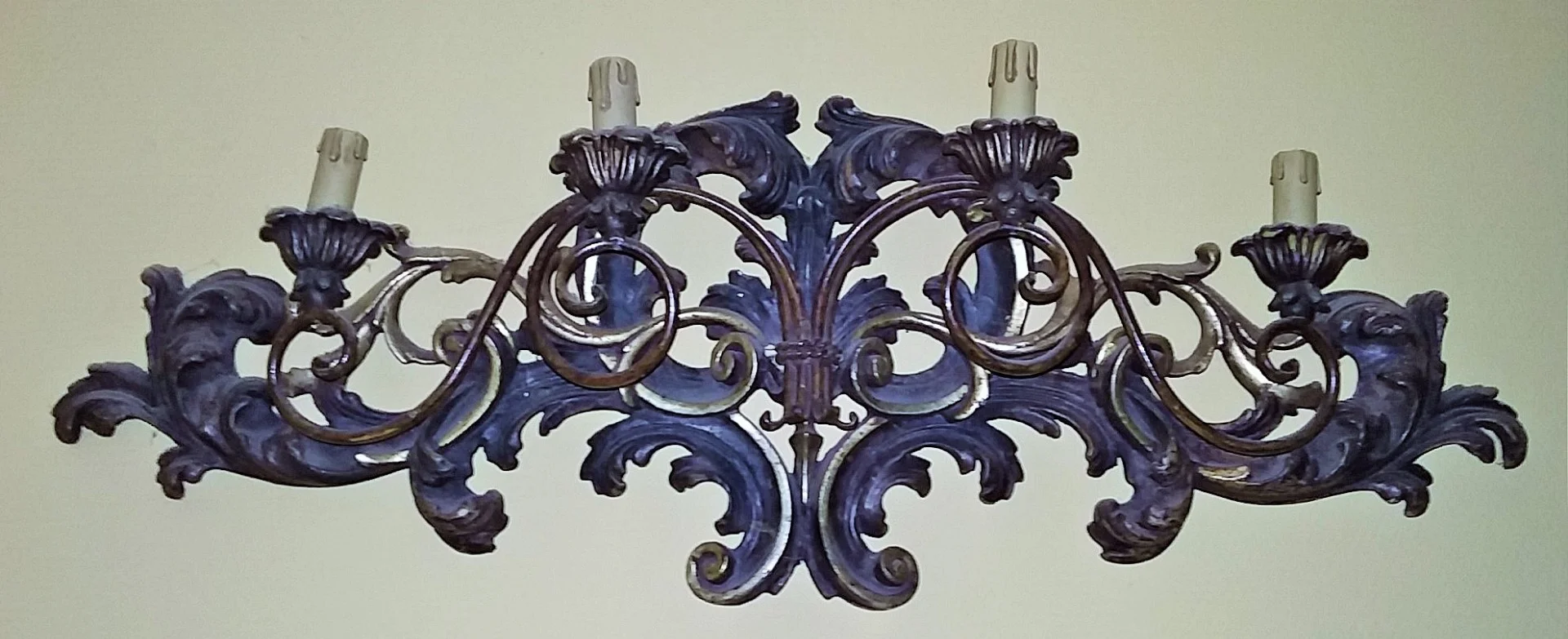 Applique fronton a 4 feux style louis  XV en résine imitation bois
