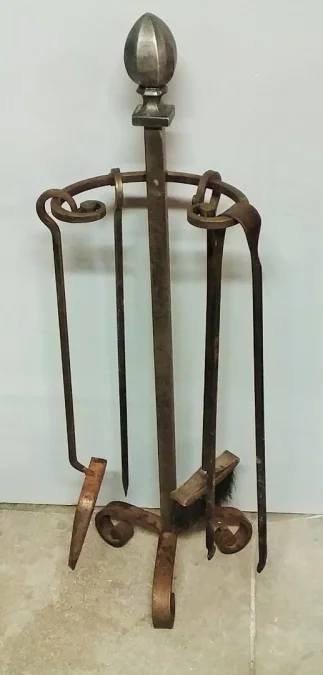 Serviteur en fer forgé début 20ème haut 93 diam 25 cm