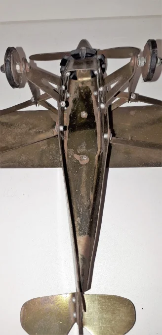 Maquette d'avion fabrication artisanal en laiton