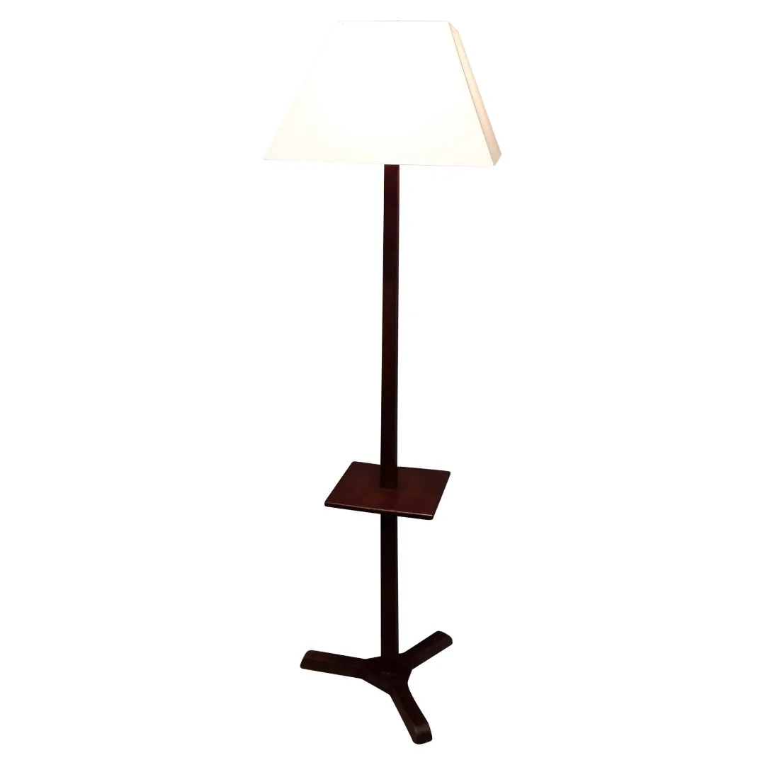 Lampadaire en acajou avec étagère centrale années 60s / 70s "style Jean Touret"