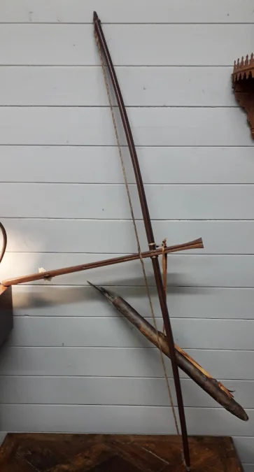 INDONESIAN CROSS BOW