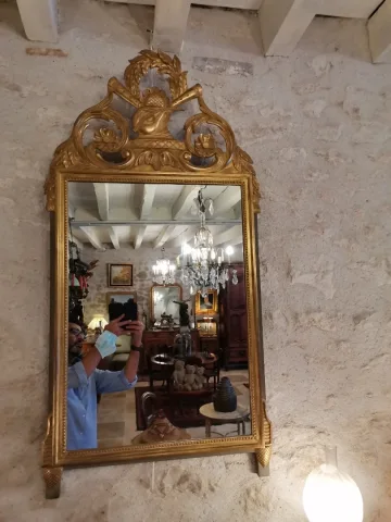 Grand Miroir style louis XVI décor du fronton "Musique" 19ème