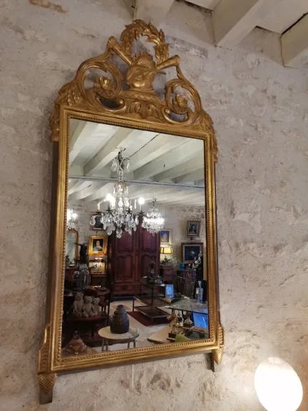 Grand Miroir style louis XVI décor du fronton "Musique" 19ème