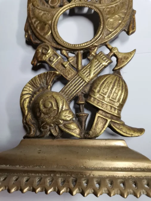 Porte montre en bronze thème militaire début 20ème