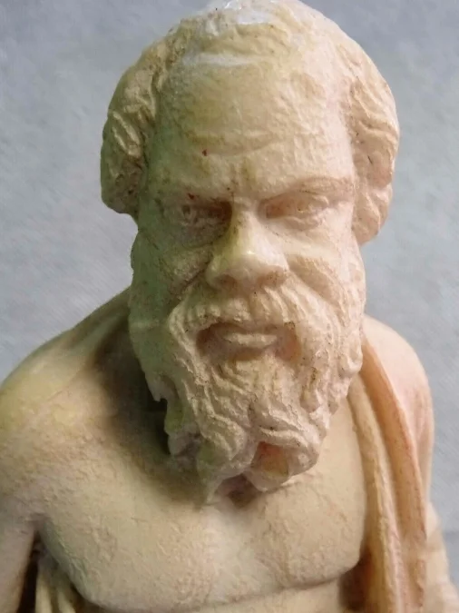Statuette antique grecque représentation de Socrate en pierre recomposé socle en marbre XXème