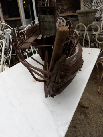 Sculpture en fer d'un bateau de pêche année 50