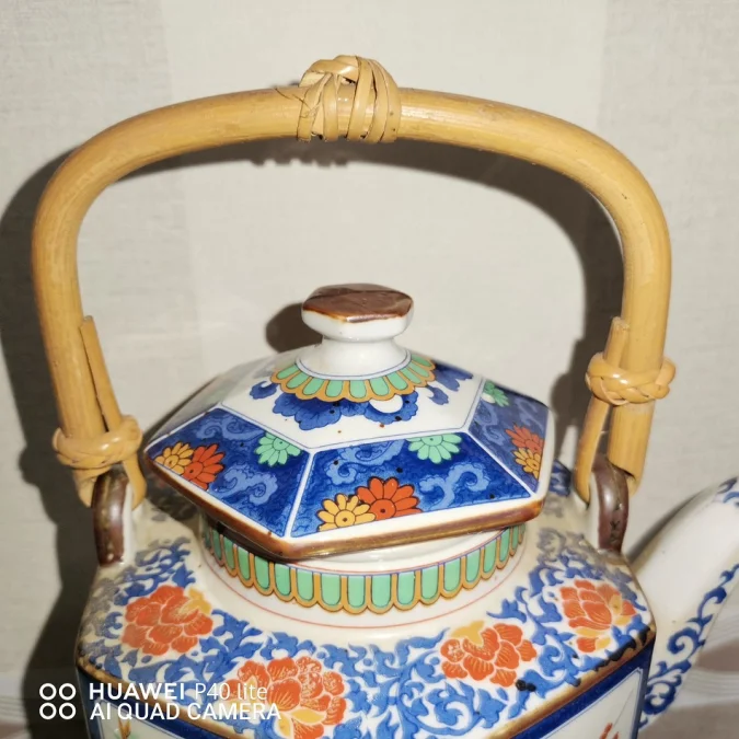 TEAPOT with HOT PLATE