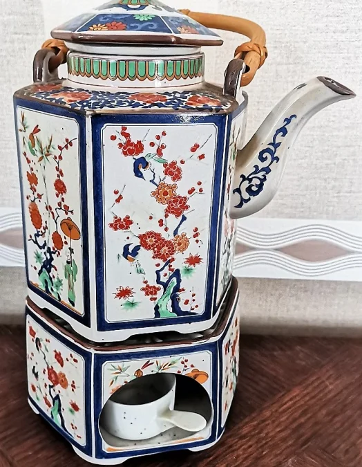 TEAPOT with HOT PLATE