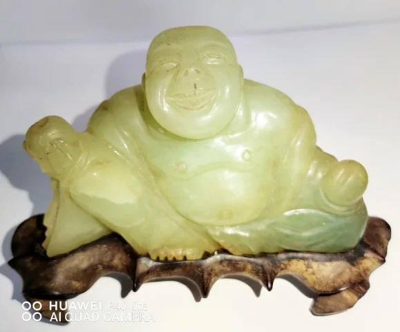 ESTATUILLA DE JADE DE BUDA