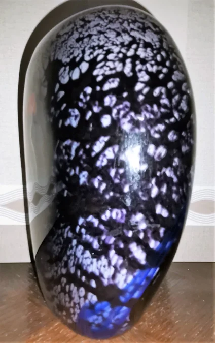 CONTEMPORARY CRYSTAL VASE
