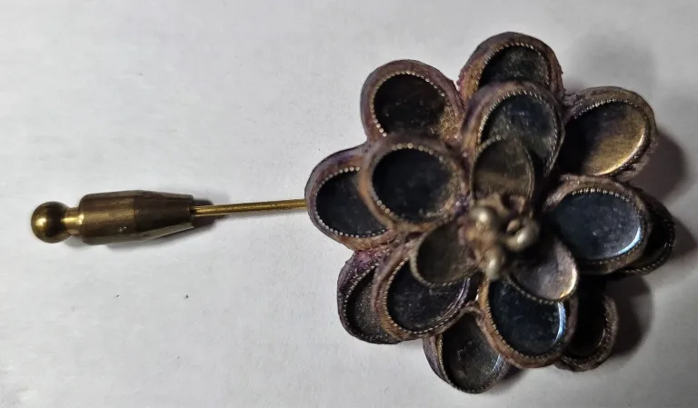 Broche ou épingle a foulard attribué a Line Vautrin fantaisie art déco