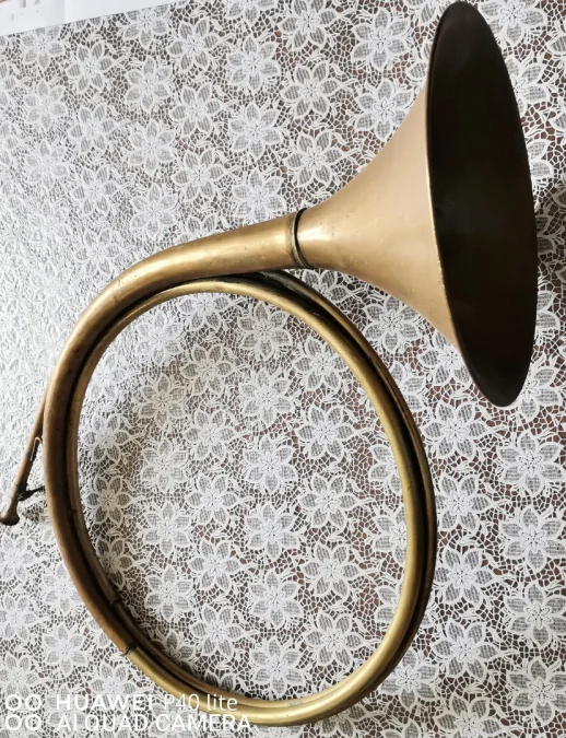 HUNTING HORN