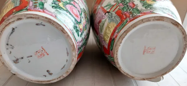 Paire de vases en porcelaine Chinoise de Macau fin 19ème haut 45.5 diam 20 cm