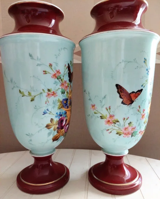 PAIR OF NAPOLEON III PERIOD VASES
