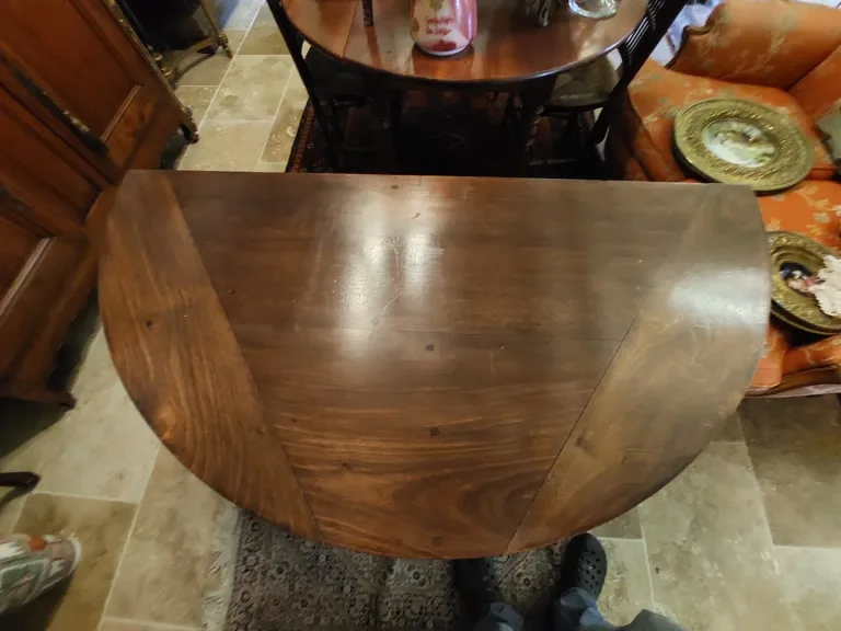 Table ronde demie lune en noyer avec 1 tiroir 1 abatant époque Louis Philippe 19eme