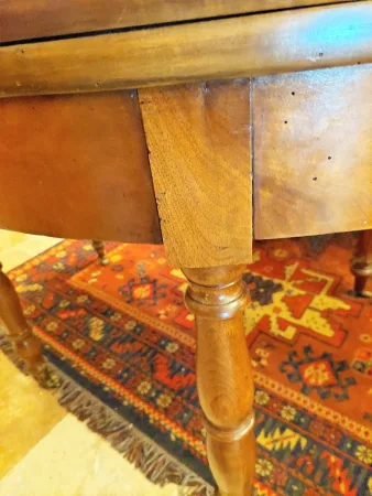 Table ronde demie lune en noyer avec 1 tiroir 1 abatant époque Louis Philippe 19eme