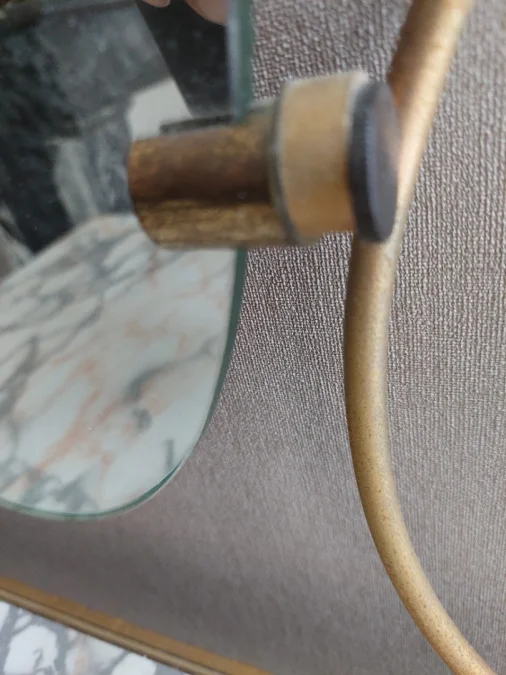 coiffeuse en fer forgé laqué jaune, accompagnée de sa chaise