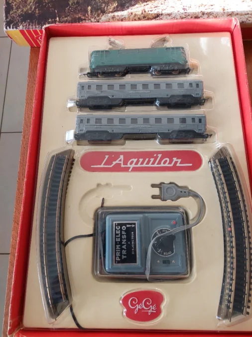 GéGé coffret train électrique L'aquilon HO SNCF vintage